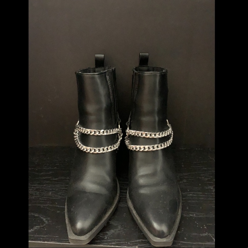 (New) Chain Accent Ankle Boots - Picture 15 of 16